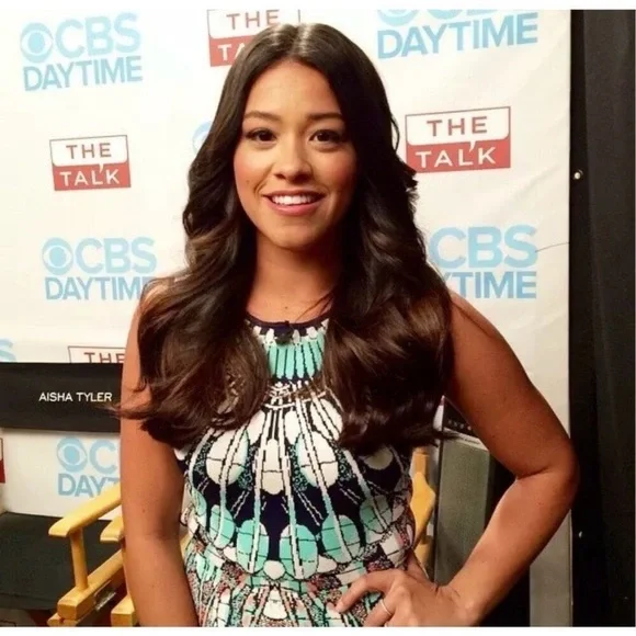 🎉HOST PICK🎉 BCBGMaxAzria Wilma Batik Fans Print w/Cutout Back Dress - Picture 7 of 7